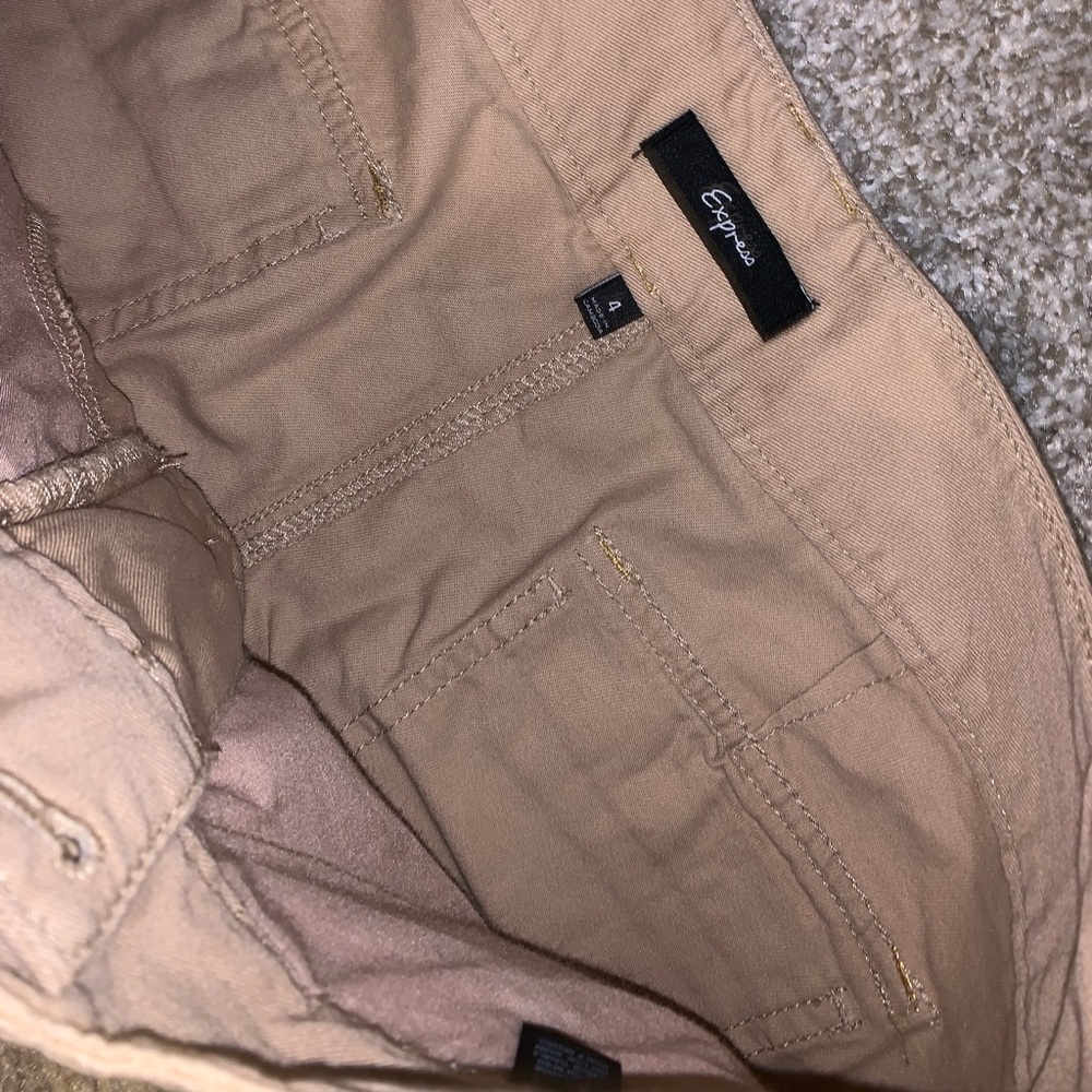 Express Tan High Waist buttoned shorts size 4 - Picture 10 of 12